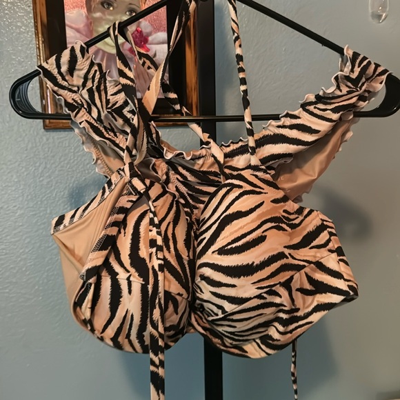 Shade & Shore Other - Shade & Shore Tiger Print Bikini